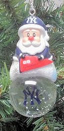 Item 141103 New York Yankees Santa Snow Globe Ornament