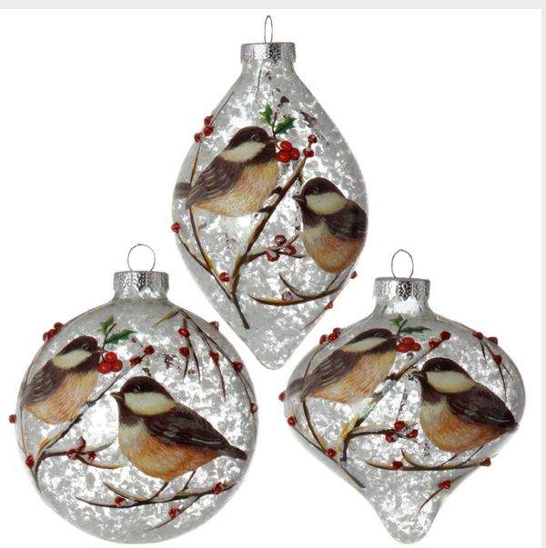 Item 281107 Chickadee With Berries & Branch Ball/Finial/Onion Ornament