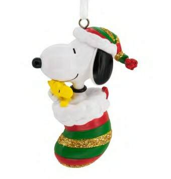 Item 333891 Snoopy Holding Woodstock In Stocking