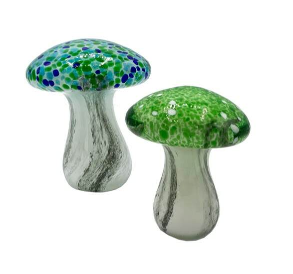 Item 396279 Glass Mushroom
