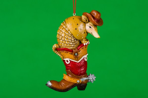 Item 483682 Armadillo In Boot Ornament