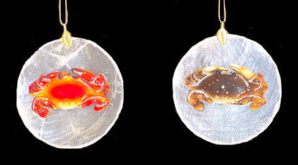 Item 567002 Red/Brown Crab On Shell Ornament