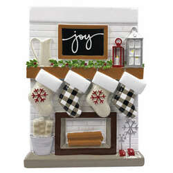 Item 459547 Fireplace Mantle Family Of 4 Ornament
