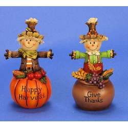 Item 505012 Small Give Thanks Scarecrow