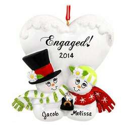 Thumbnail Engaged Snowman Couple With Heart Ornament
