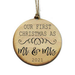 Thumbnail Mr And Mrs 2023 Ornament
