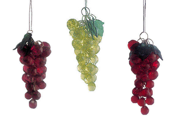 Item 100909 Beaded Grapes Ornament