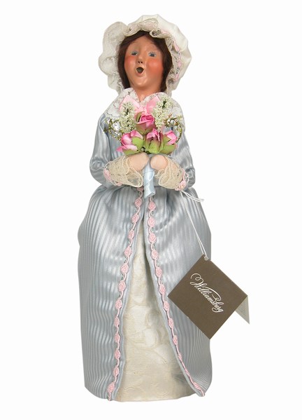 Item 113173 Colonial Woman With Bouquet