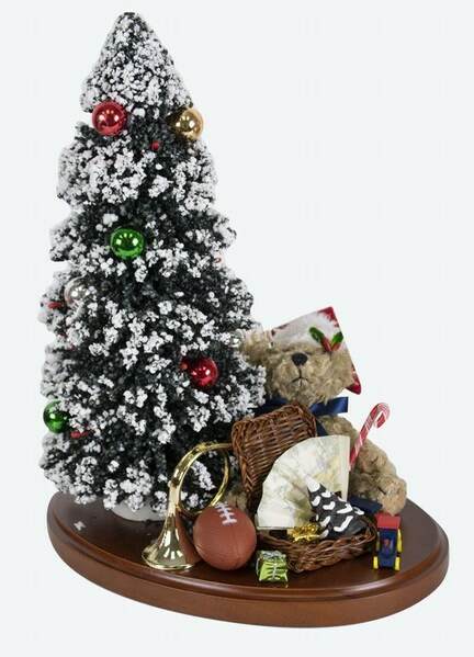 Item 113433 TREE ON BASE WITH TOYS