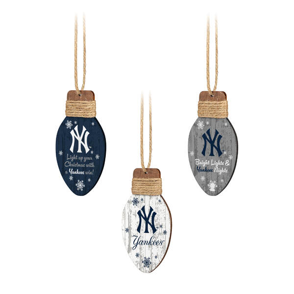 Item 143258 New York Yankees Holiday Light Ornament