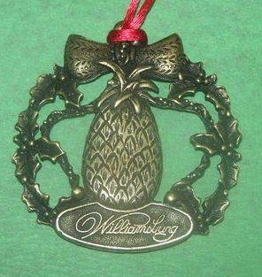 Item 152025 Williamsburg Pineapple Ornament
