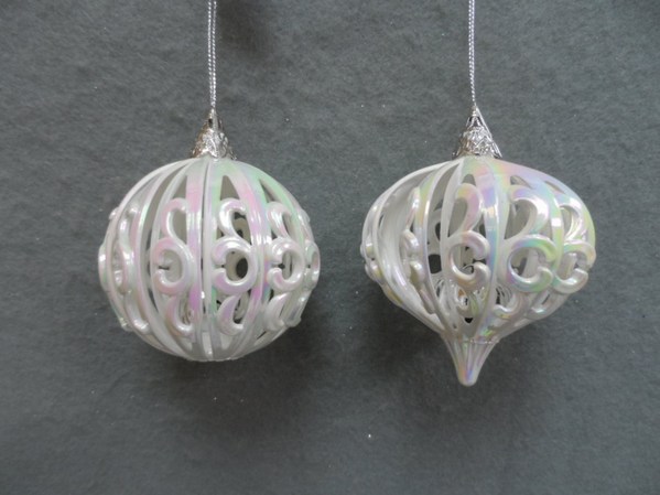 Item 303119 Iridescent Ball/Onion Ornament
