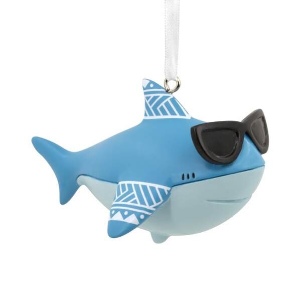 Item 333177 Shark Ornament