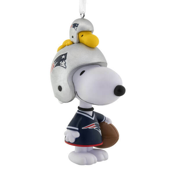 Item 334153 Peanuts Bouncing Buddy New England Patriots Ornament