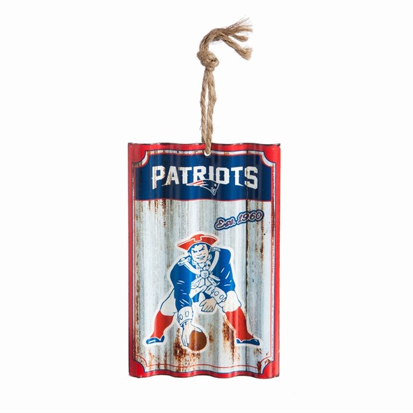 Item 421231 New England Patriots Corrugate Ornament