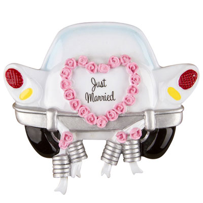 Item 459135 Just Married Car With Heart/Cans Ornament