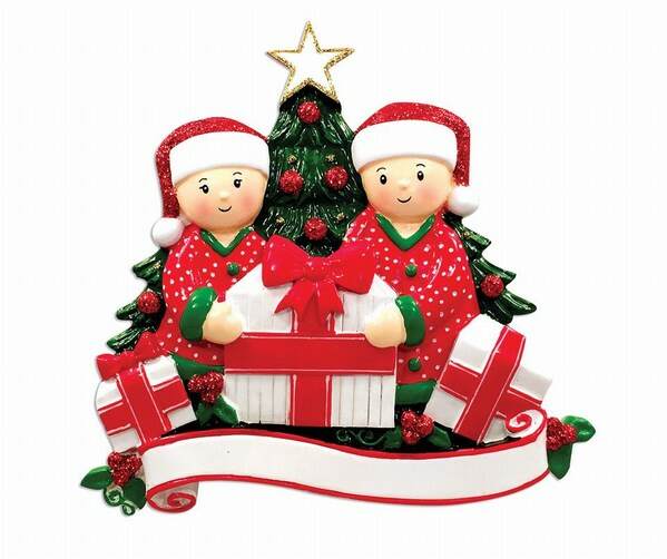 Item 459265 Couple Opening Presents Ornament
