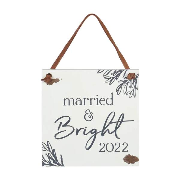 Item 609020 Married And Bright 2022 Ornament