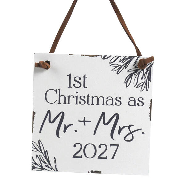 Item 609054 Mr Mrs 2027 Chippy Ornament