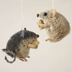 Item 102413 Sitting Mouse With Cheese Ornament