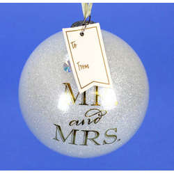 Item 188053 Mr. and Mrs. Ball With Gift Tag Ornament