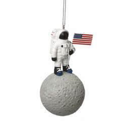 Item 260033 Astronaut On Moon Ornament