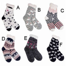 Item 322181 New Friends Thermal Slipper Socks