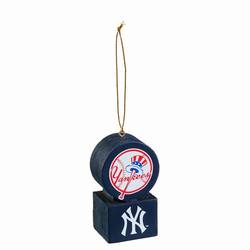 Item 420999 New York Yankees Mascot Ornament