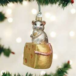 Item 425197 Hungry Mouse With Cheese Ornament