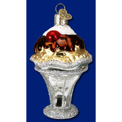 Item 425267 Ice Cream Sundae Ornament