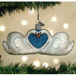 Item 426237 Swans In Love Ornament