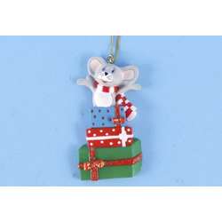 Item 436864 Christmas Mouse On Gifts Ornament