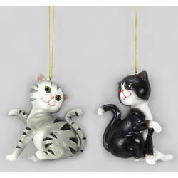 Item 601033 Gray, White, & Black Tabby/Black & White Cat Ornament